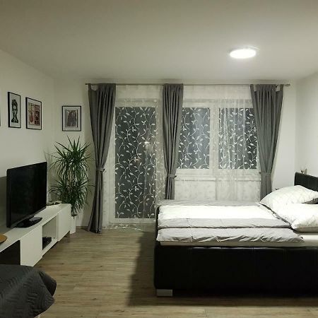 Ferienwohnung Pinsdorf Екстериор снимка